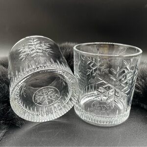 Makers Mark Bourbon Whiskey Snowflake Rocks Glasses Raised Logo Set Of 2 *New